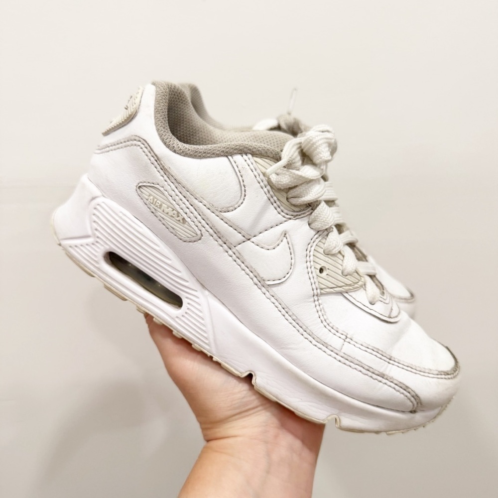 Nike Air Max 90 LTR Athletic Shoe Sneaker Triple White CD6867 Size 2.5 Youth